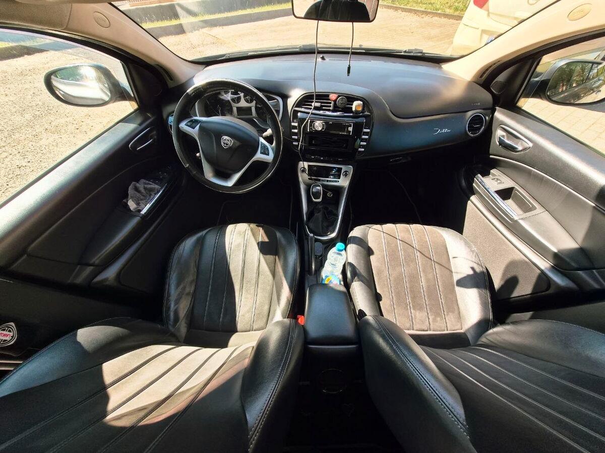 Lancia Delta 1.4 tjt Silver ecochic Gpl 120cv my14