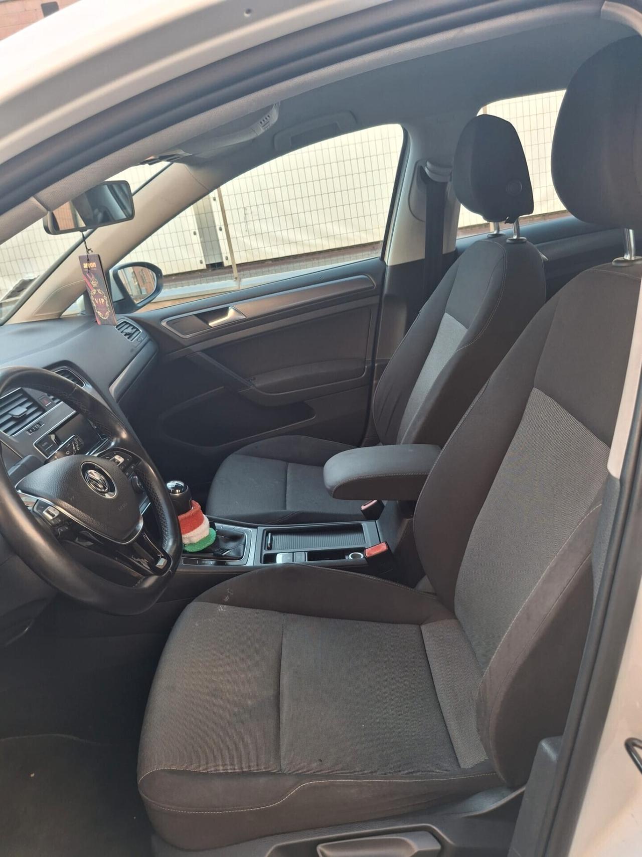 Volkswagen Golf 1.6 TDI 5p. Highline BlueMotion Technology