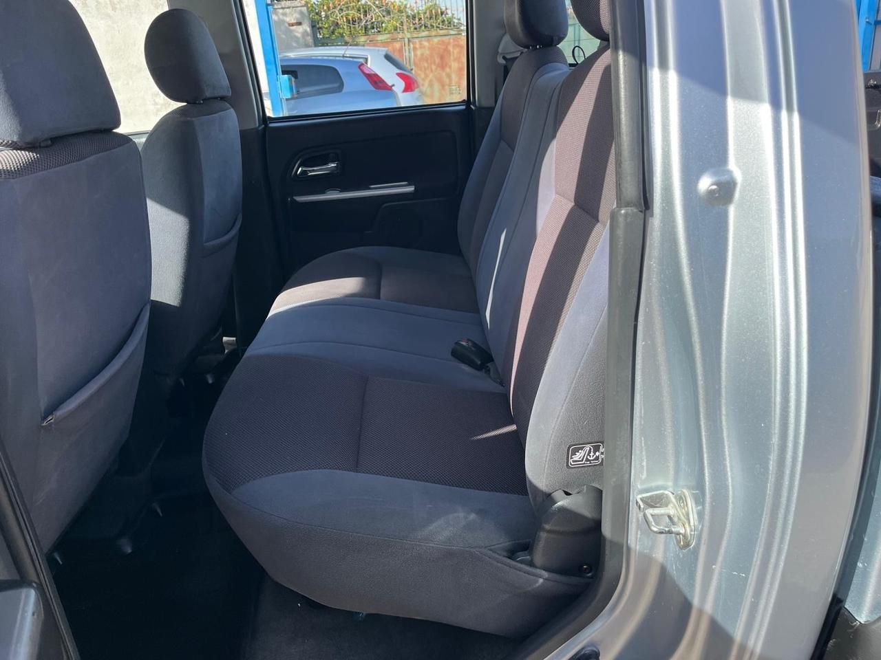 IsuzuD-Max-3.0T.D-4WD/4P-c.aut-km135000-2010