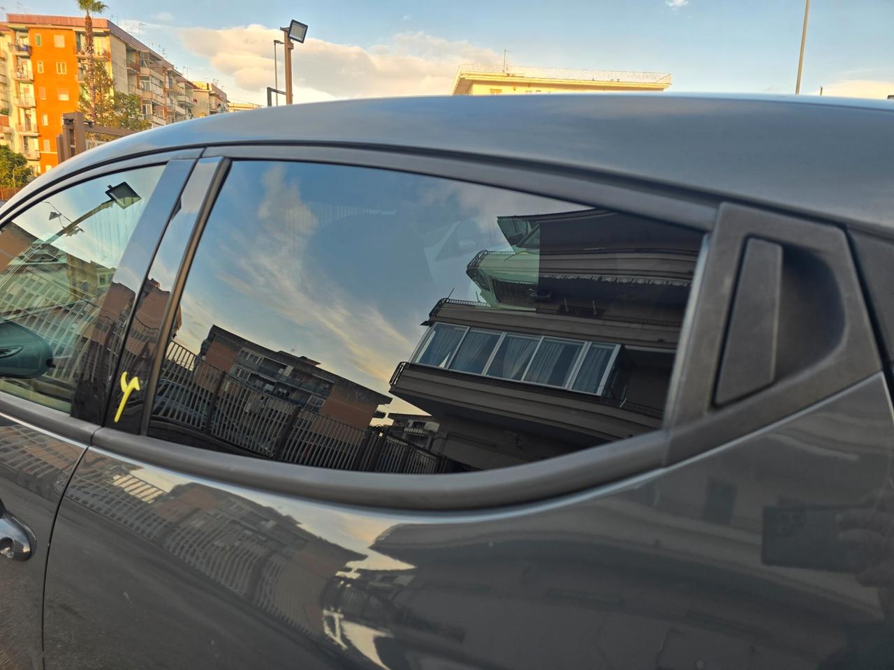 Lancia Ypsilon 0.9 TwinAir 85 CV 5 porte Metano Ecochic Elefantino