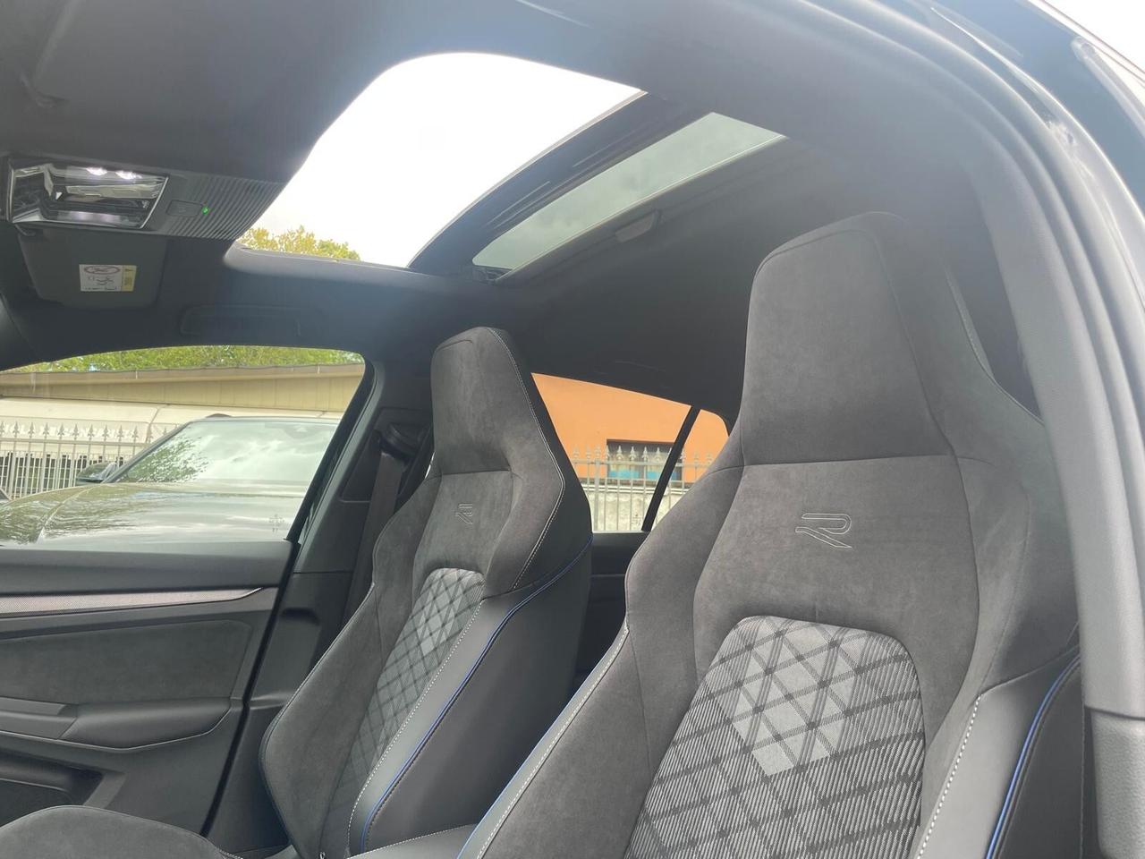Volkswagen Golf 2.0 TDI 150 CV DSG SCR R-Line