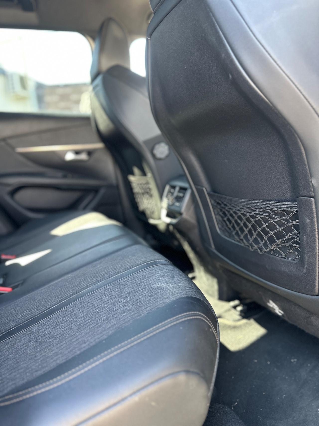 PEUGEOT 3008 (anno 2019)CAMBIO AUTOMATICO