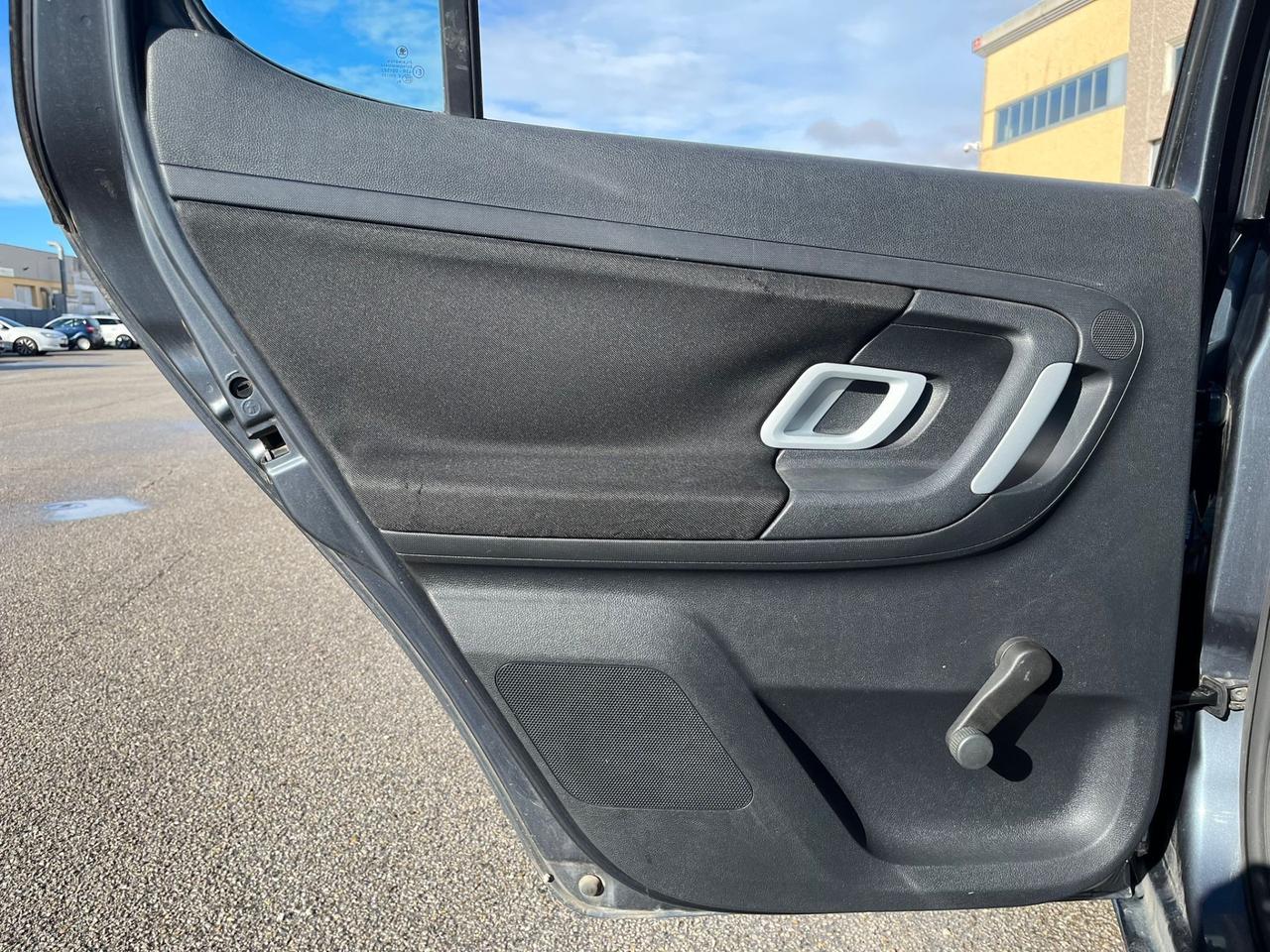 Skoda Fabia 1.2 benzina 12V 70CV 5p. Style