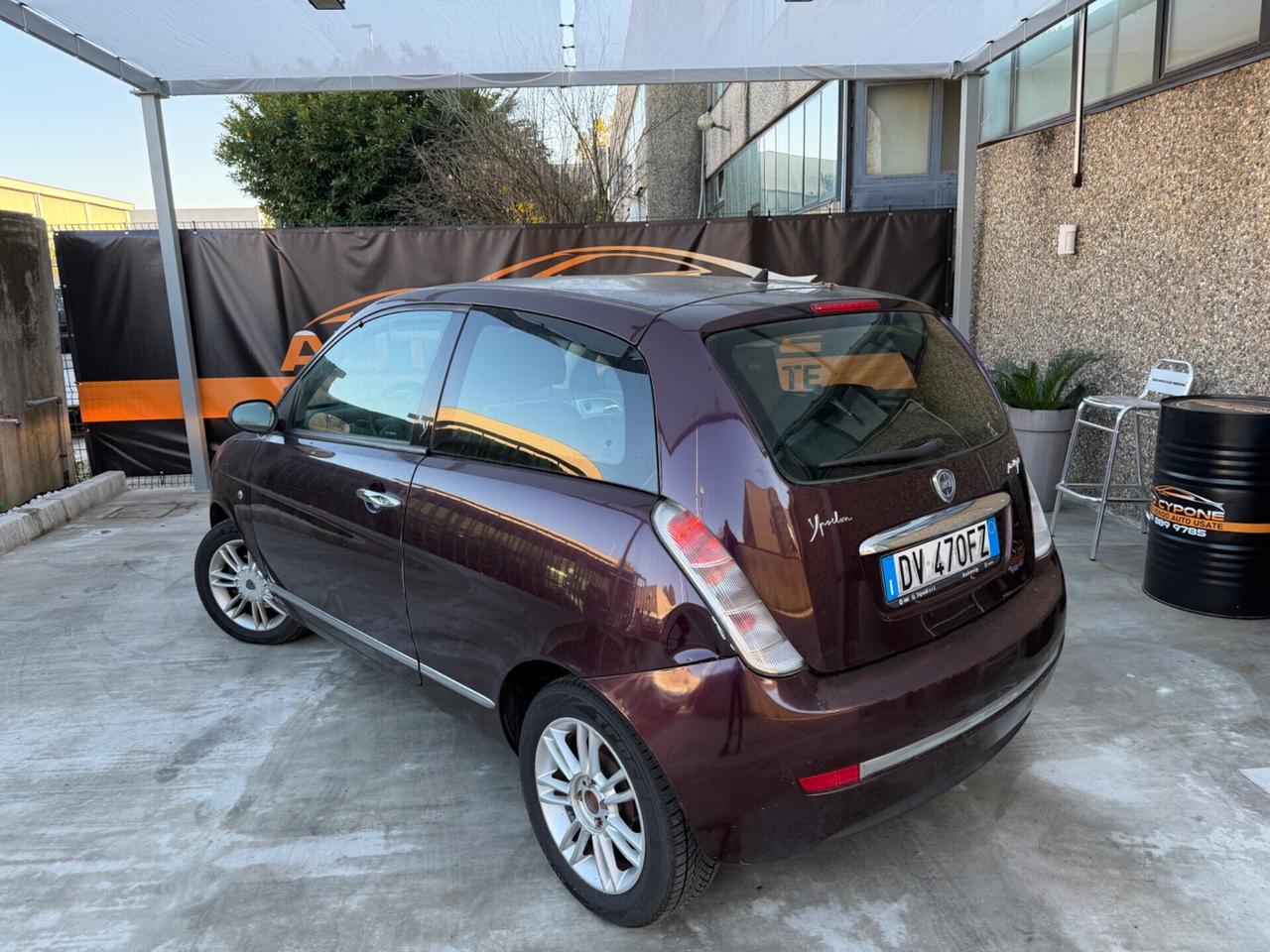 LANCIA YPSILON 1.3 MJT DIESEL PER COMERCIANTI