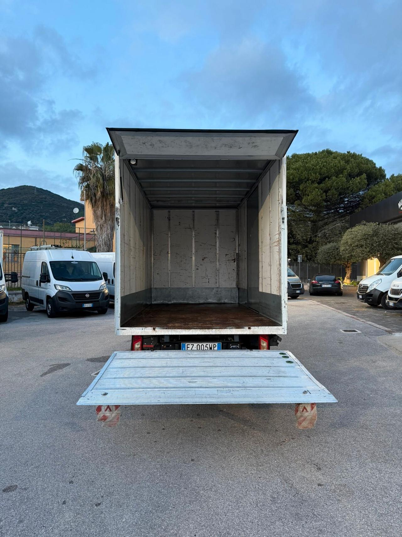 FORD TRANSIT 2.0 FURG CON SPONDA Km 75.000