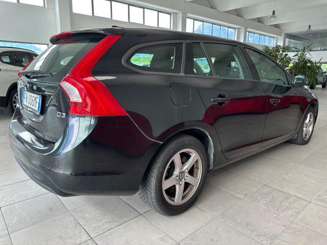 VOLVO V60 D3 Business
