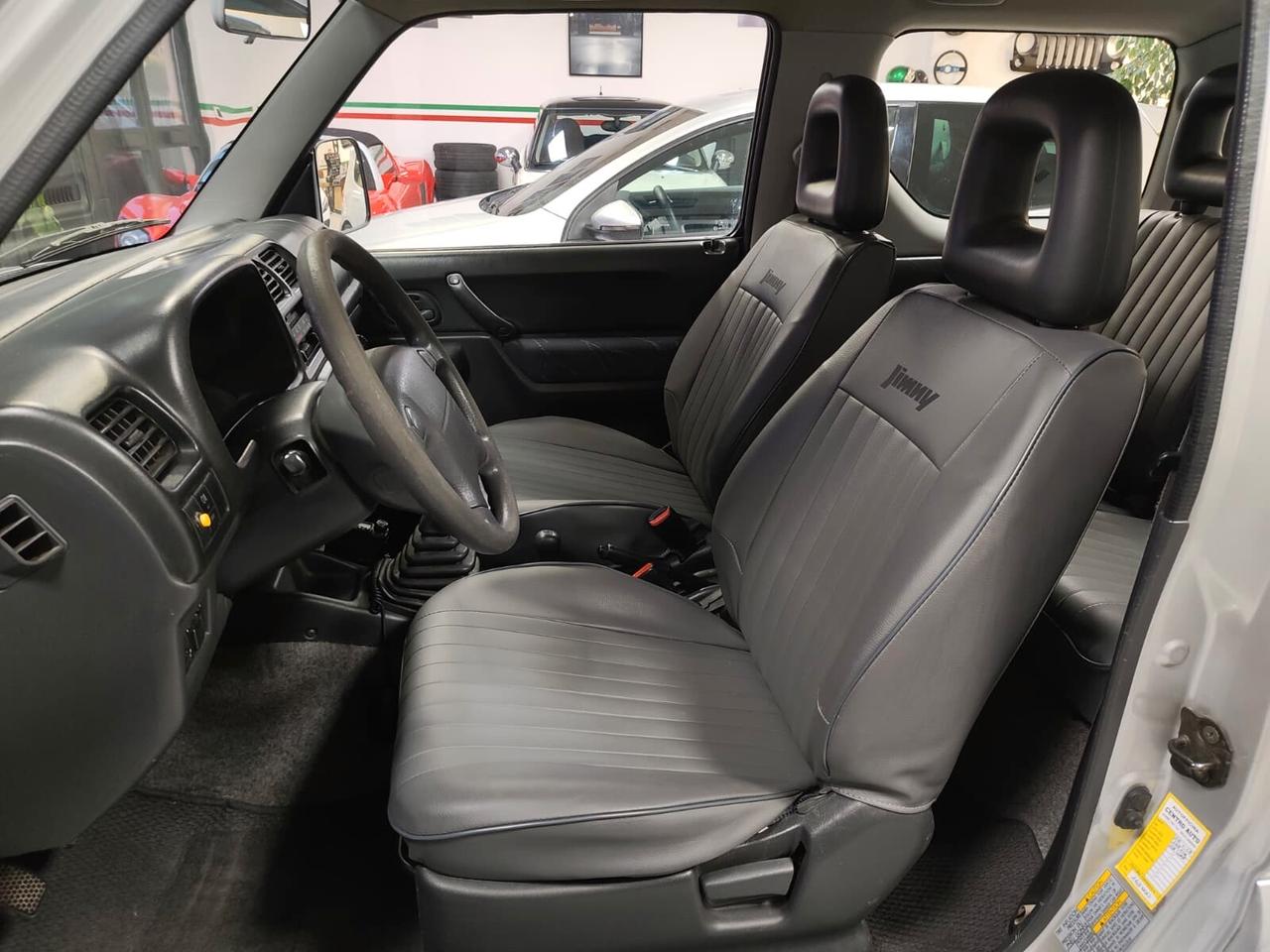 Suzuki Jimny 1.3i 4WD GANCIO TRAINO NEOPATENTATI