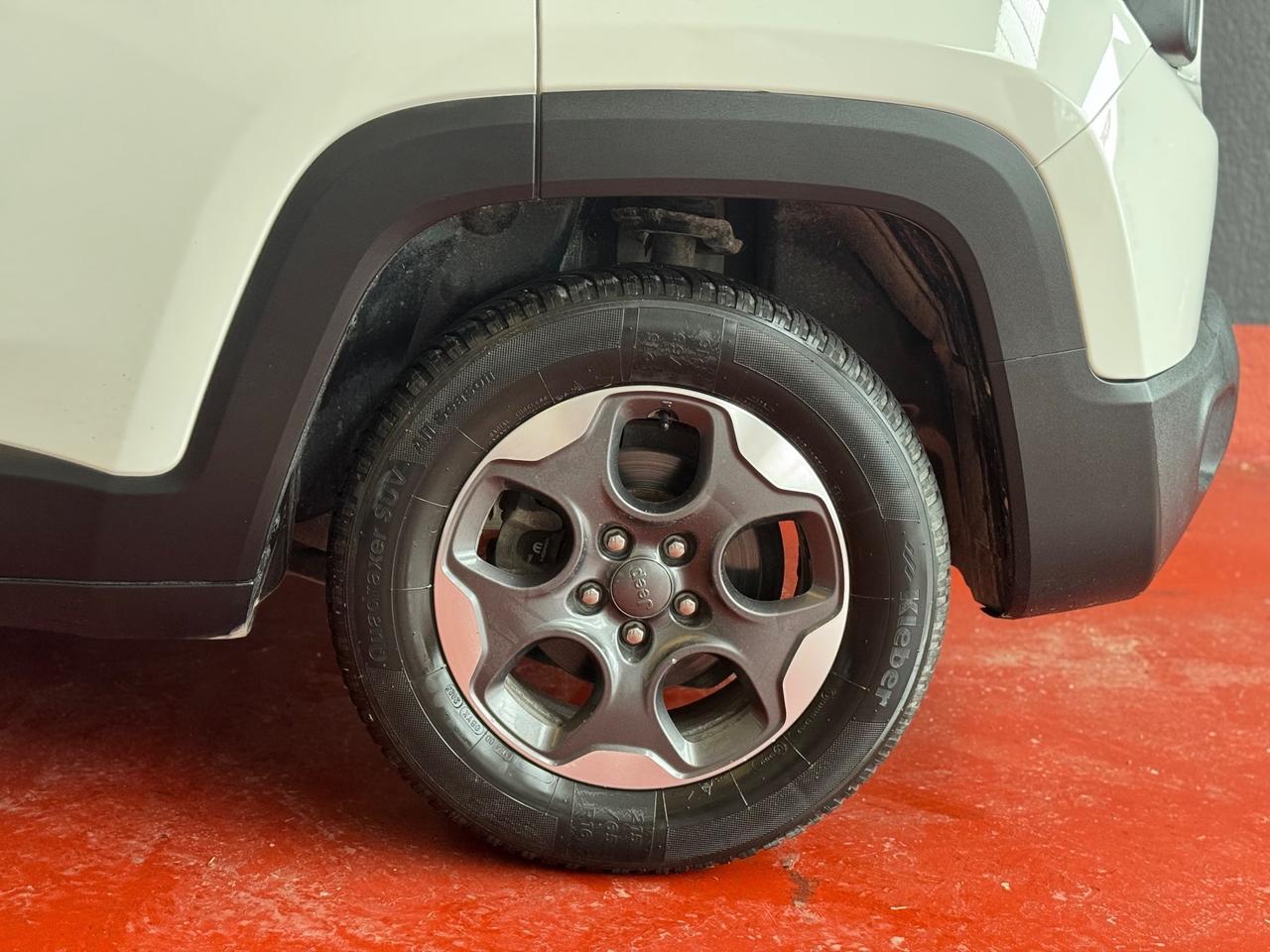 Jeep Renegade 1.6 E-TorQ EVO Longitude