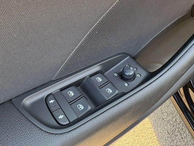 Audi A3 30 TDI S tronic Business