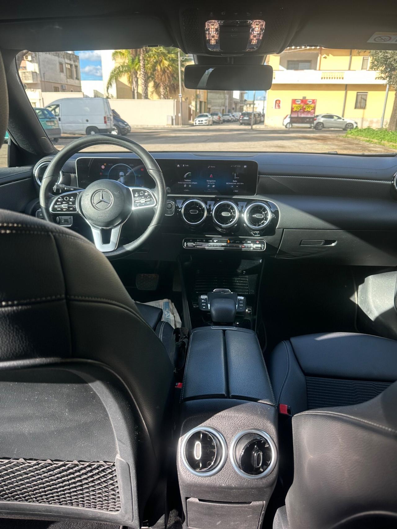 MERCEDES-BENZ CLA 200 d Automatic Shooting Brake