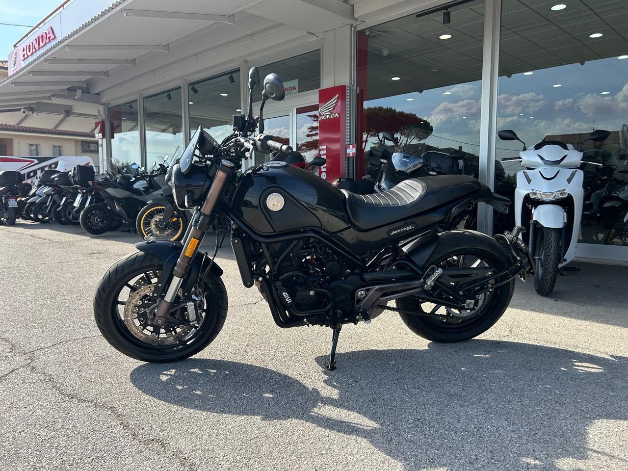 Benelli Leoncino 500