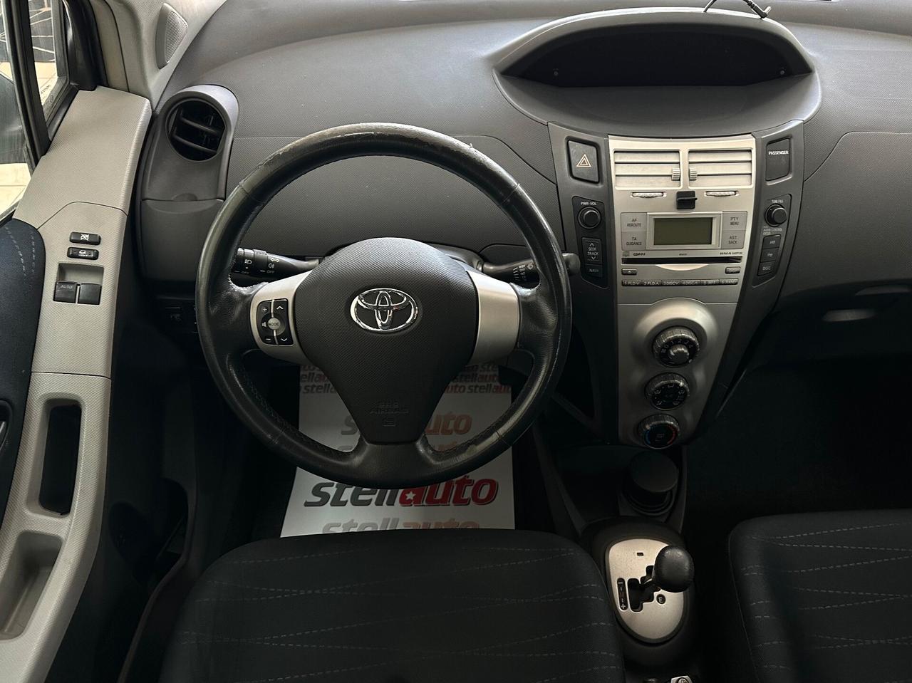 Toyota Yaris 1.3 5 porte Sol