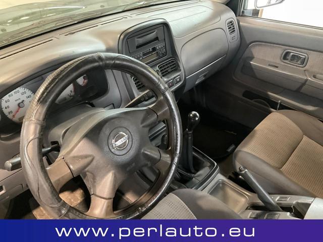 NISSAN Navara Pick-up 2.5 TD 4 porte Double Cab