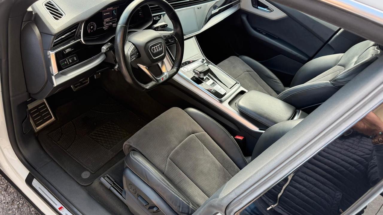Audi Q8 50 TDI 286 CV quattro tiptronic Sport