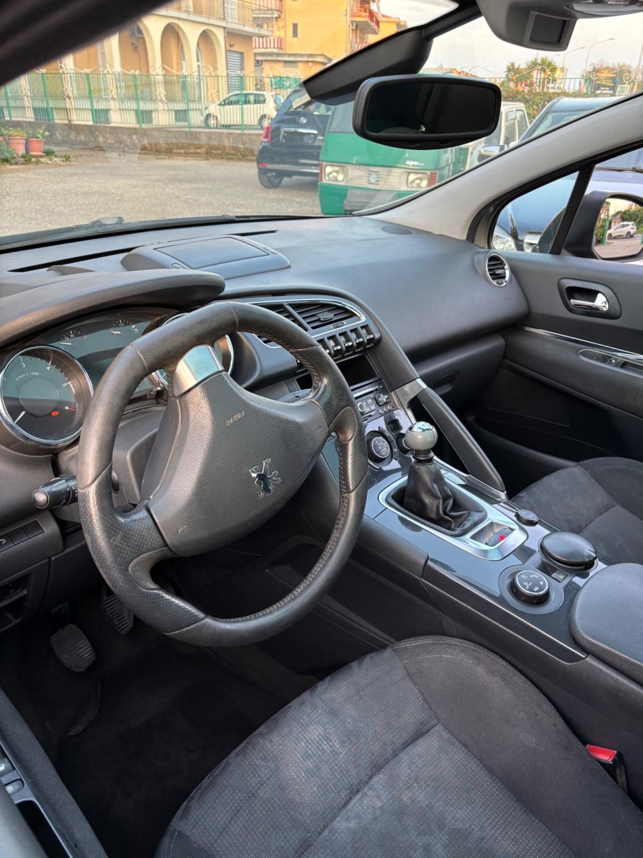 Peugeot 3008 1.6 HDi 110CV Premium