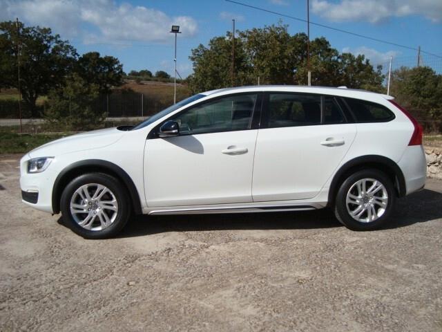 Volvo V60 Cross Country D3 Geartronic Summum