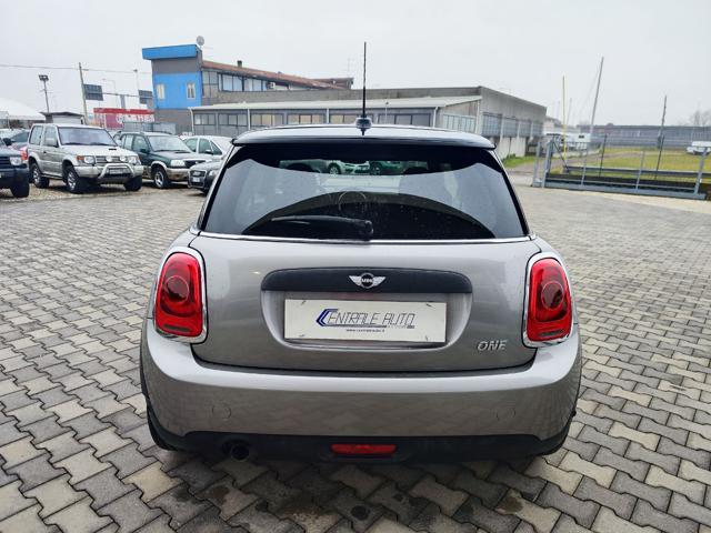 MINI Cooper 1.5 Cooper 75 CV