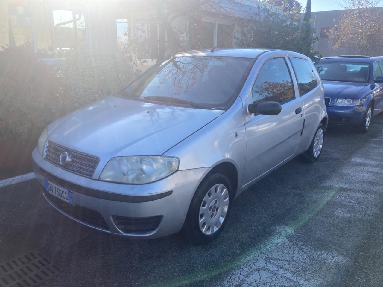 FIAT PUNTO 1.2 BENZINA (PROPRIETARIO UNICO)