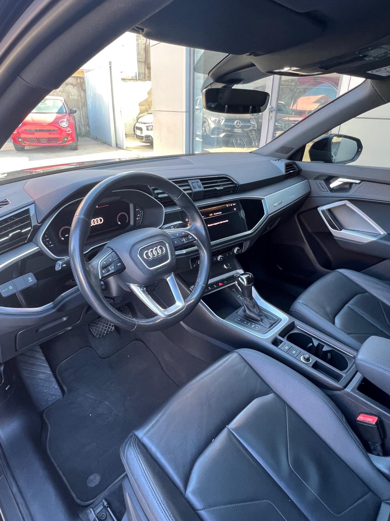 Audi Q3 Sportback 35 2.0 tdi s-tronic