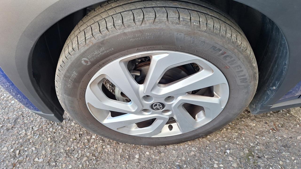 Toyota Aygo X 1.0 VVT-i 72 CV 5 porte Trend