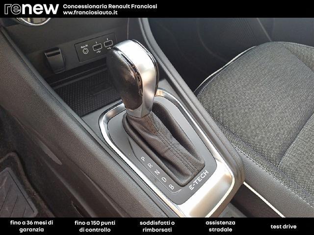 RENAULT Captur E-TECH Hybrid 145 FAST TRACK 2023