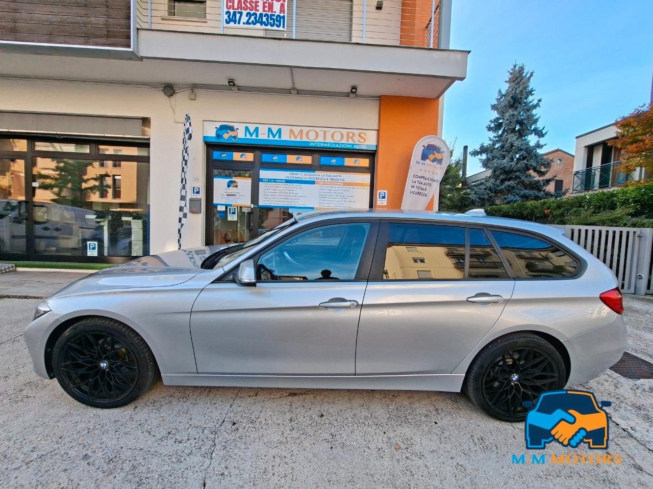 BMW 320 d Touring doppio treno di pneumatici