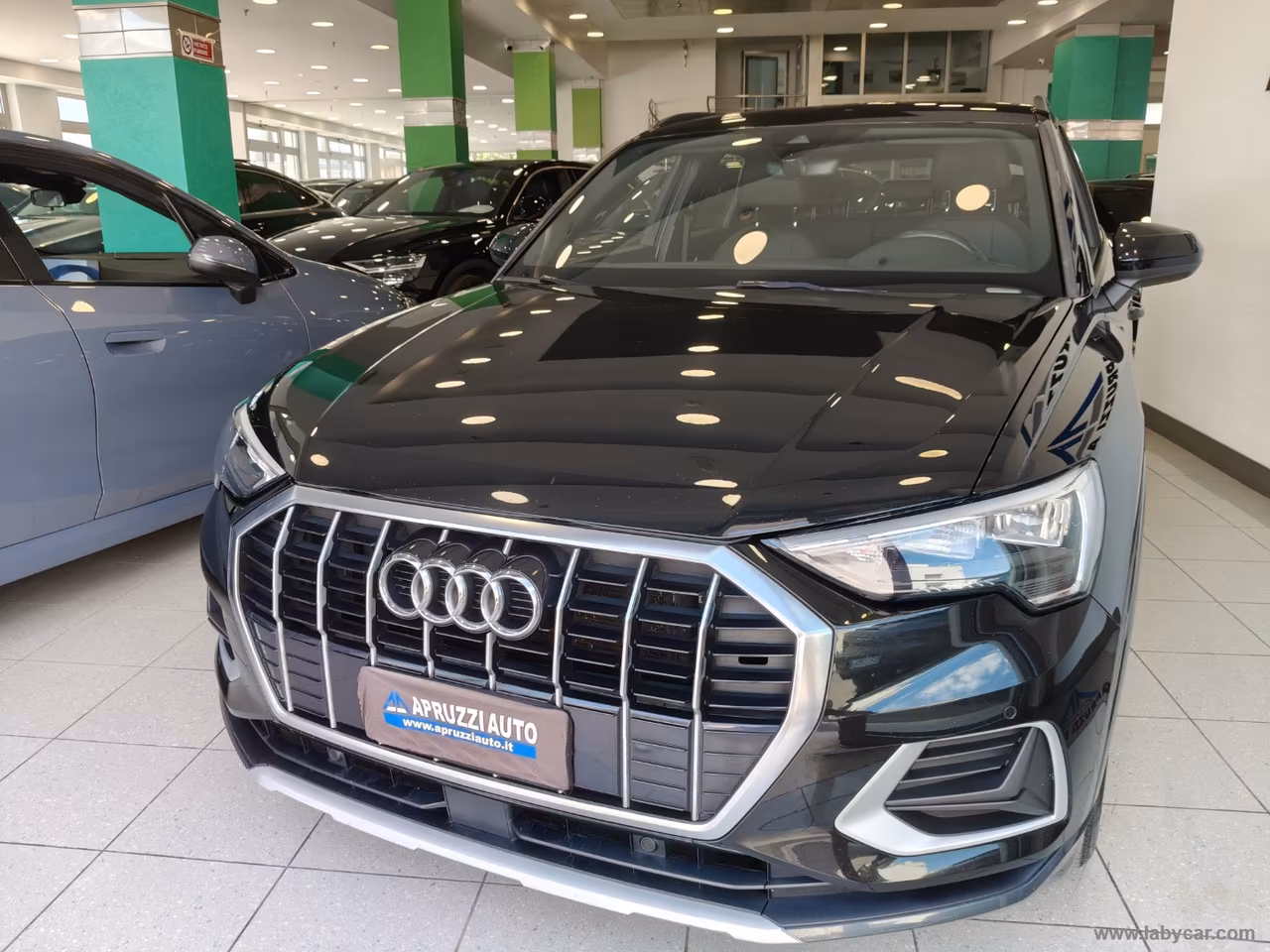 AUDI Q3 35 TDI S tronic Business Advanced