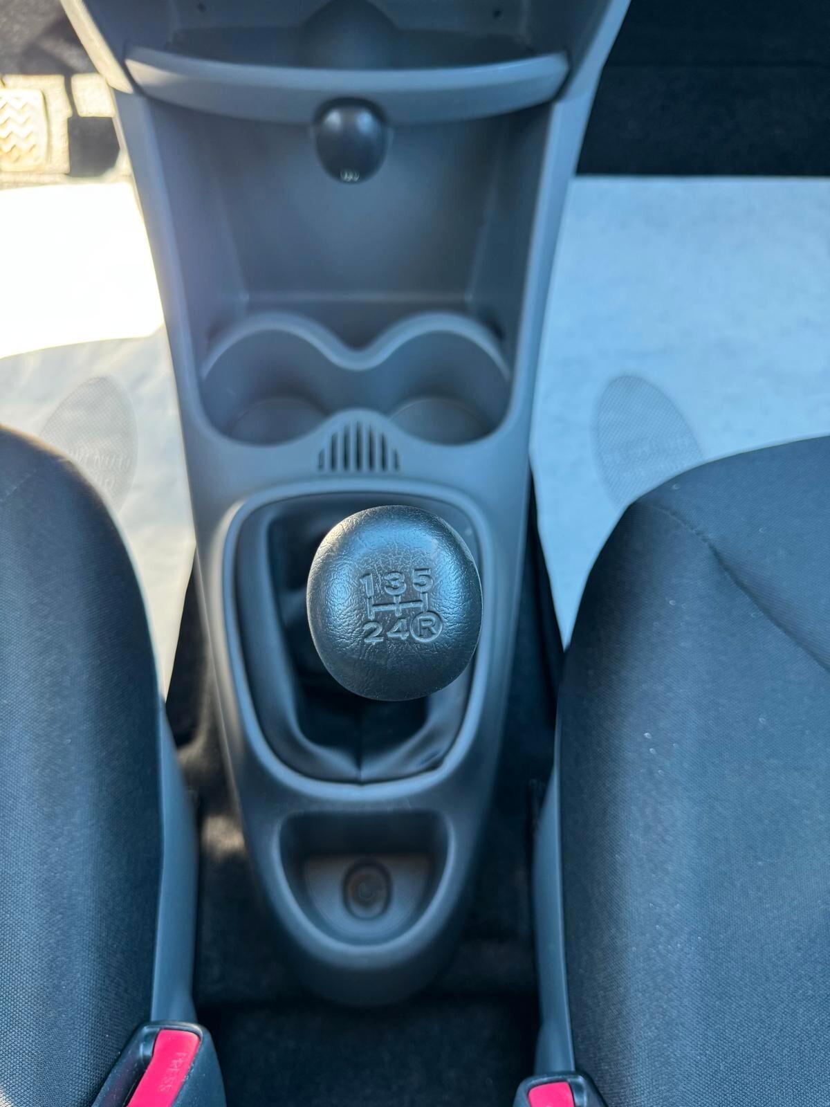 Toyota Aygo 1.0 VVT-I 5P NAVI BLUETOOTH 2011