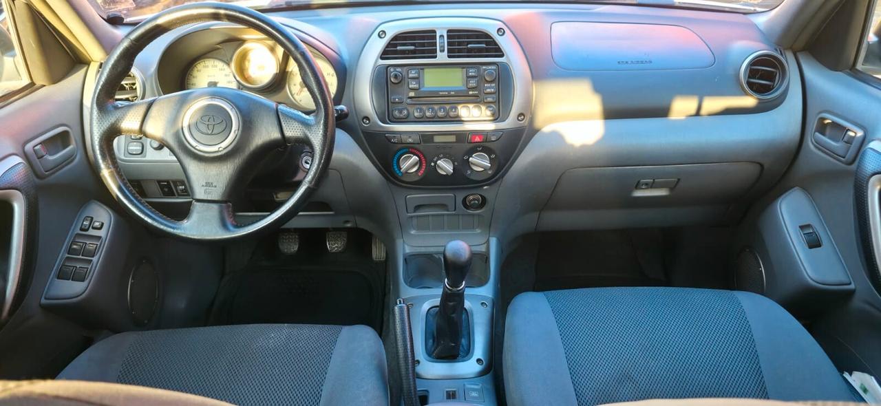 Toyota RAV 4 RAV4 2.0 Tdi D-4D 5 porte Sol