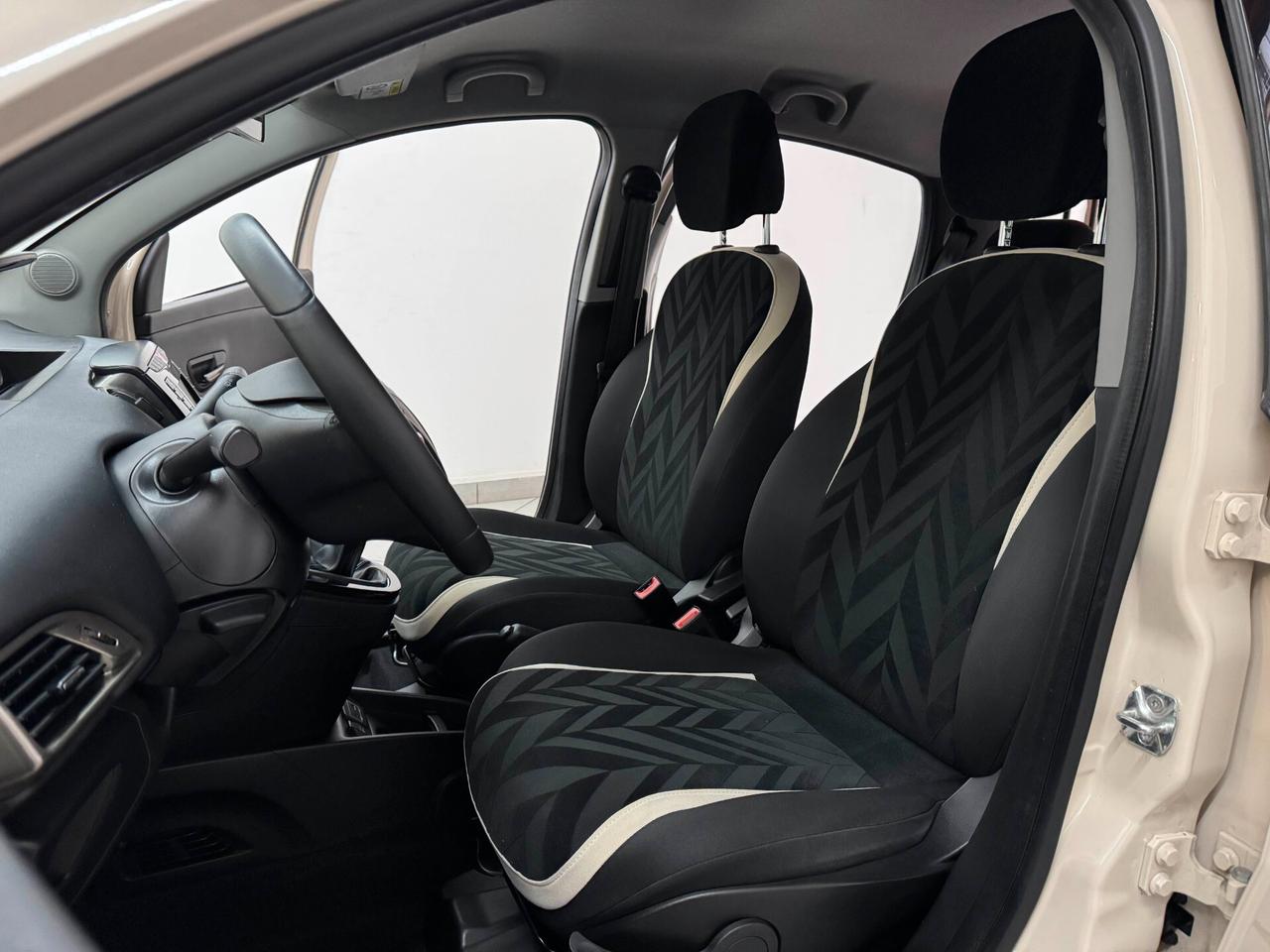 Lancia Ypsilon 1.3 MJT 16V 95 CV 5 porte Gold 2017