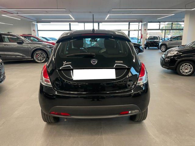 LANCIA Ypsilon 1.0 69 CV Hybrid Silver