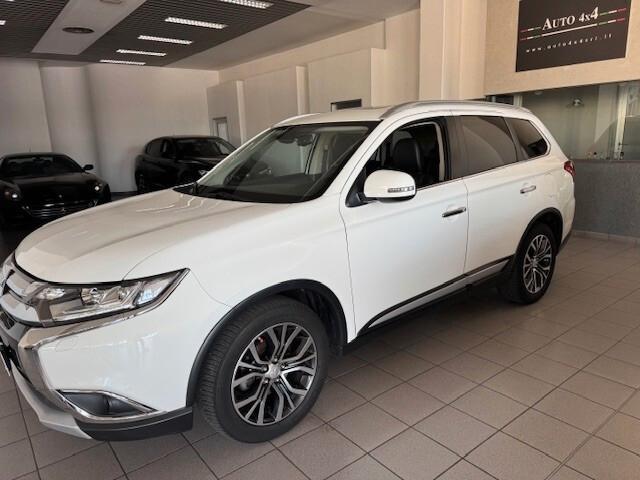 Mitsubishi Outlander 2.2 DI-D 4WD Instyle 7p.