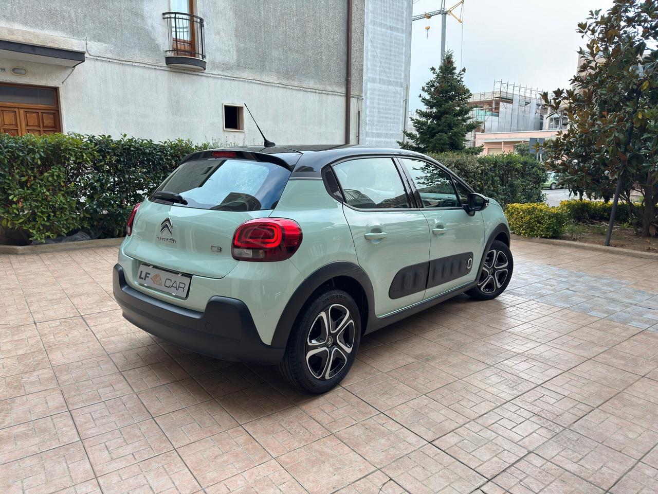 Citroen C3 PureTech Shine 1.2 82 cv