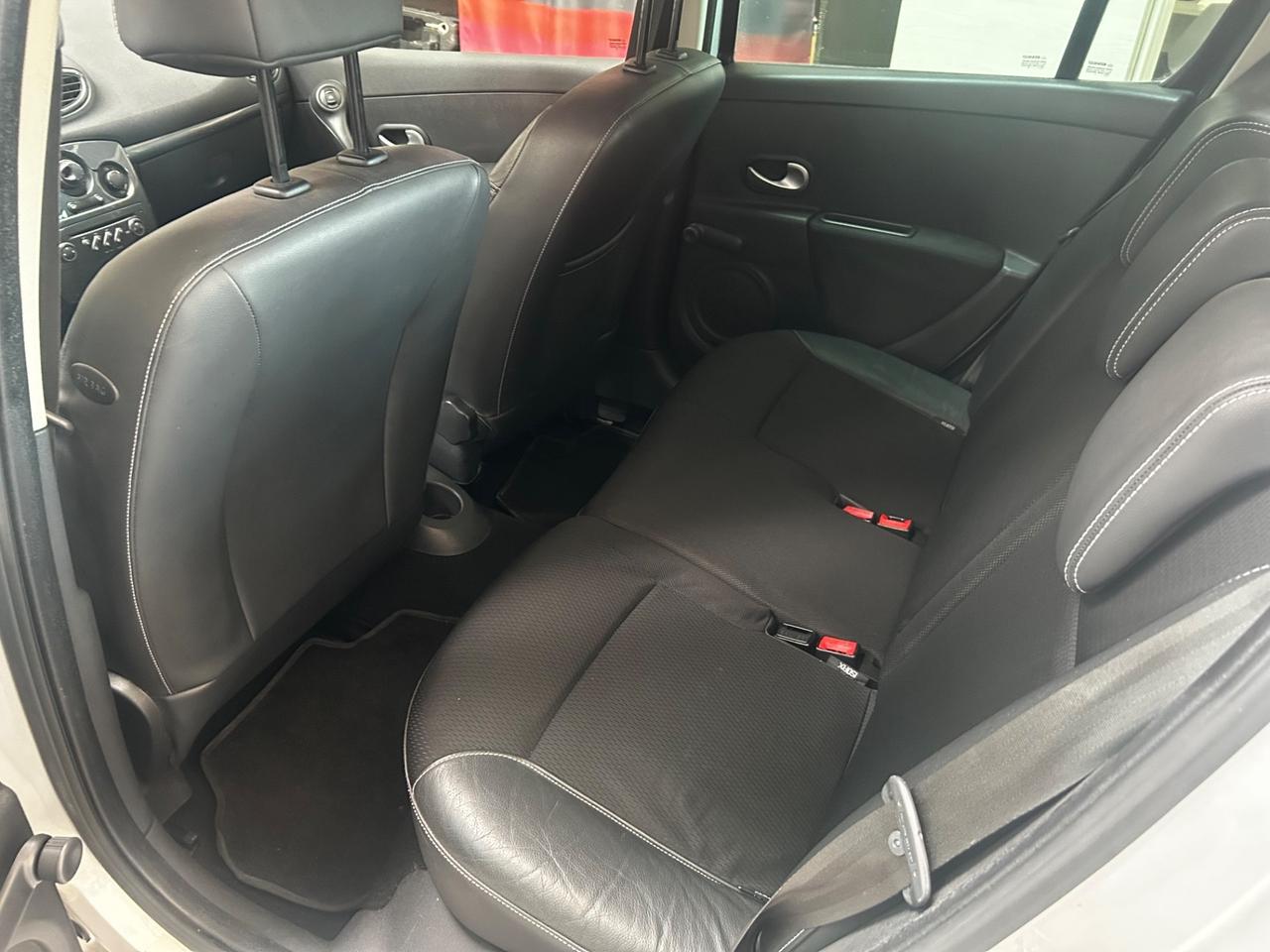 Renault Clio 1200 benzina x neopatentati