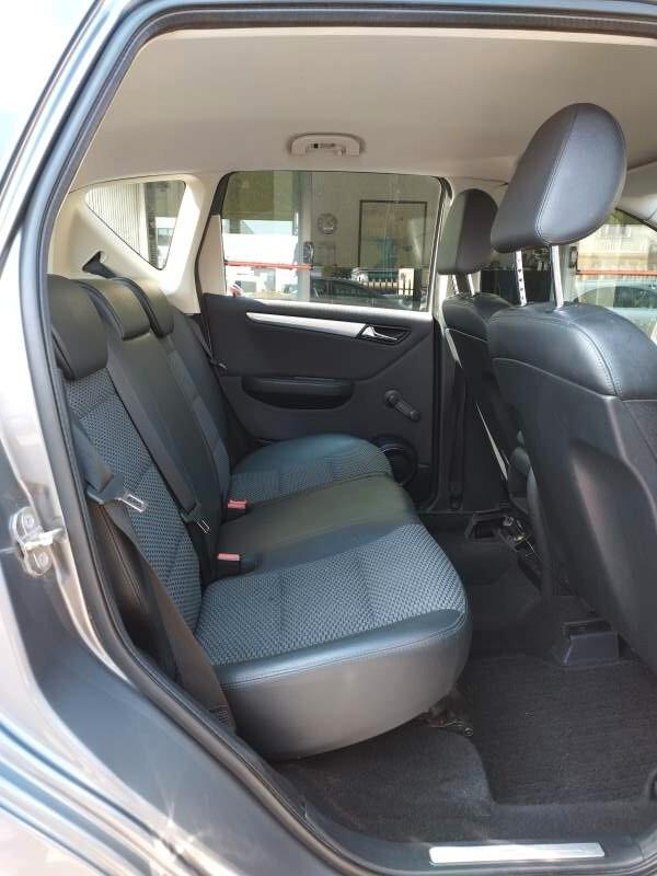 MERCEDES A 160 BlueEFFICIENCY Avantgarde