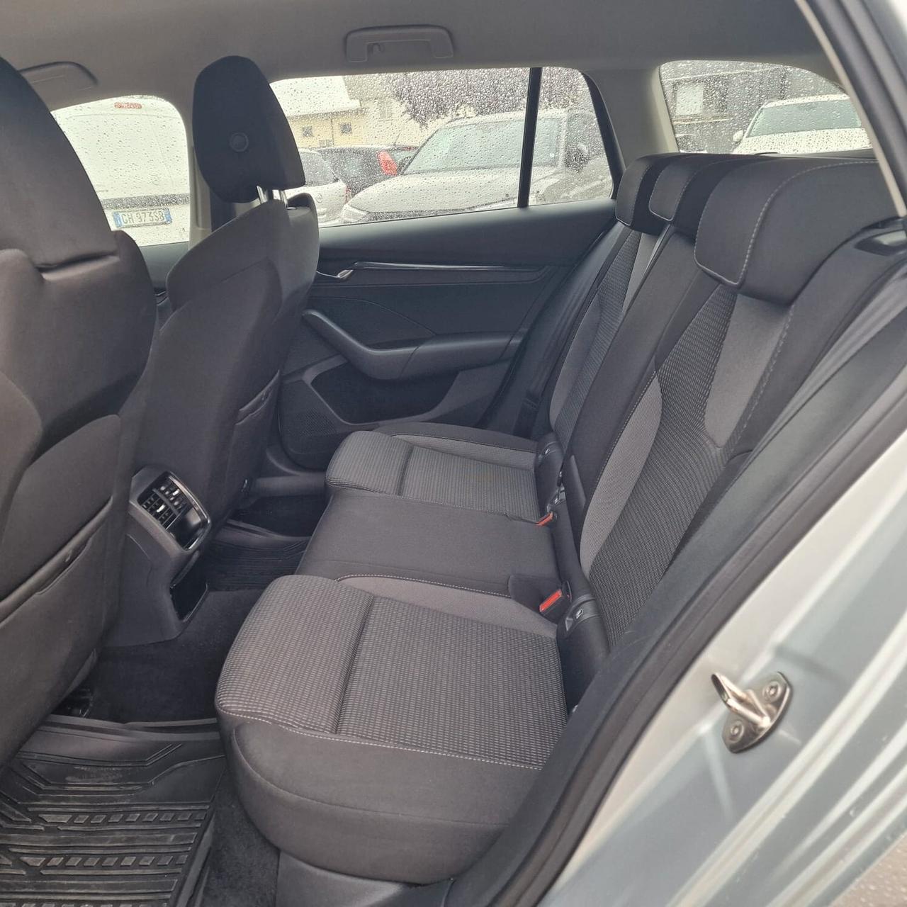 Skoda Octavia 2.0 TDI EVO SCR DSG Wagon Style impeccabile iva deducibile