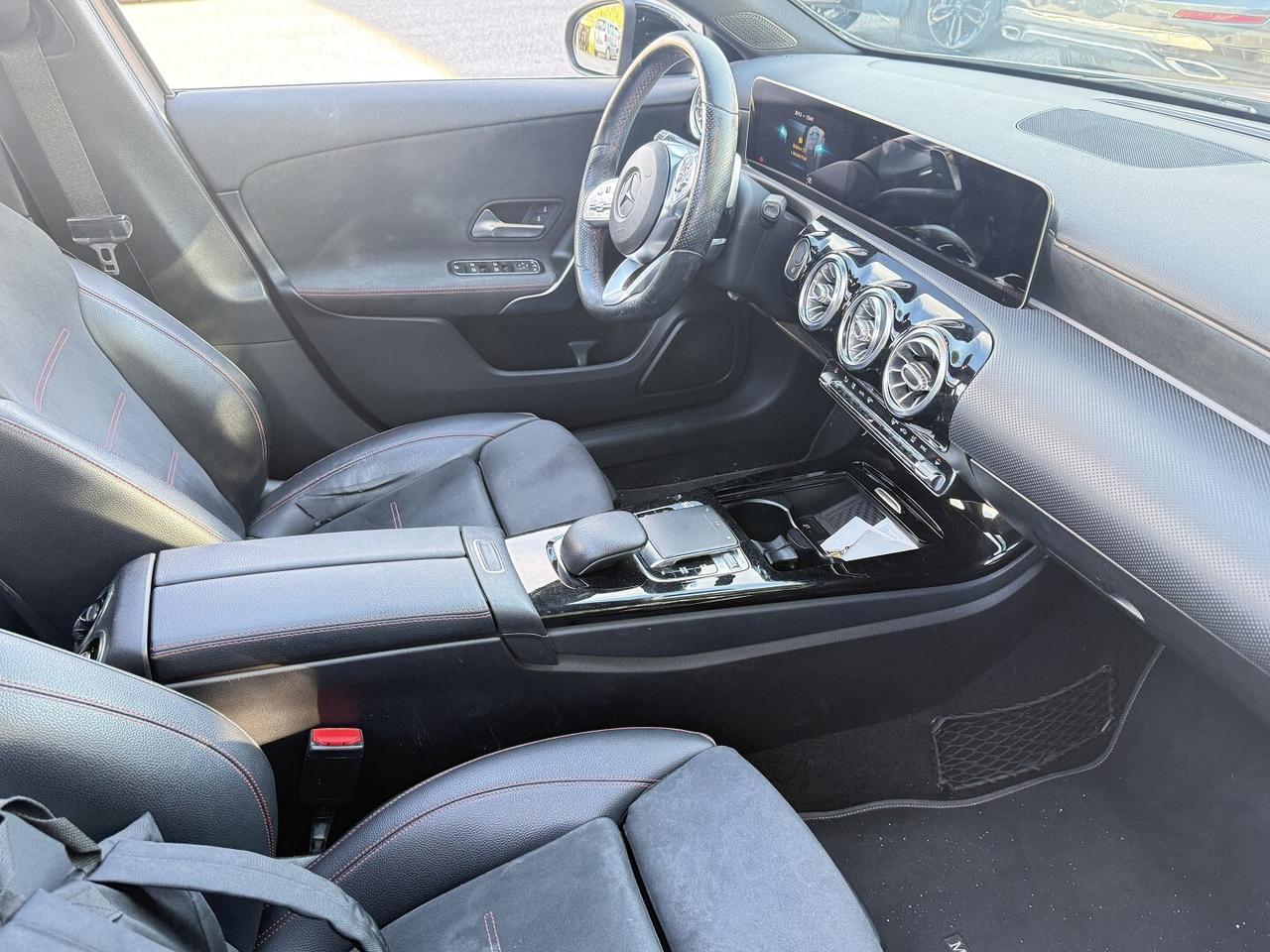 MERCEDES BENZ A200 AMG AUTOMATIC PREMIUM BENZINA