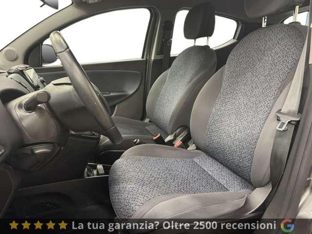 Lancia Ypsilon Ypsilon 1.0 firefly hybrid Oro s&s 70cv