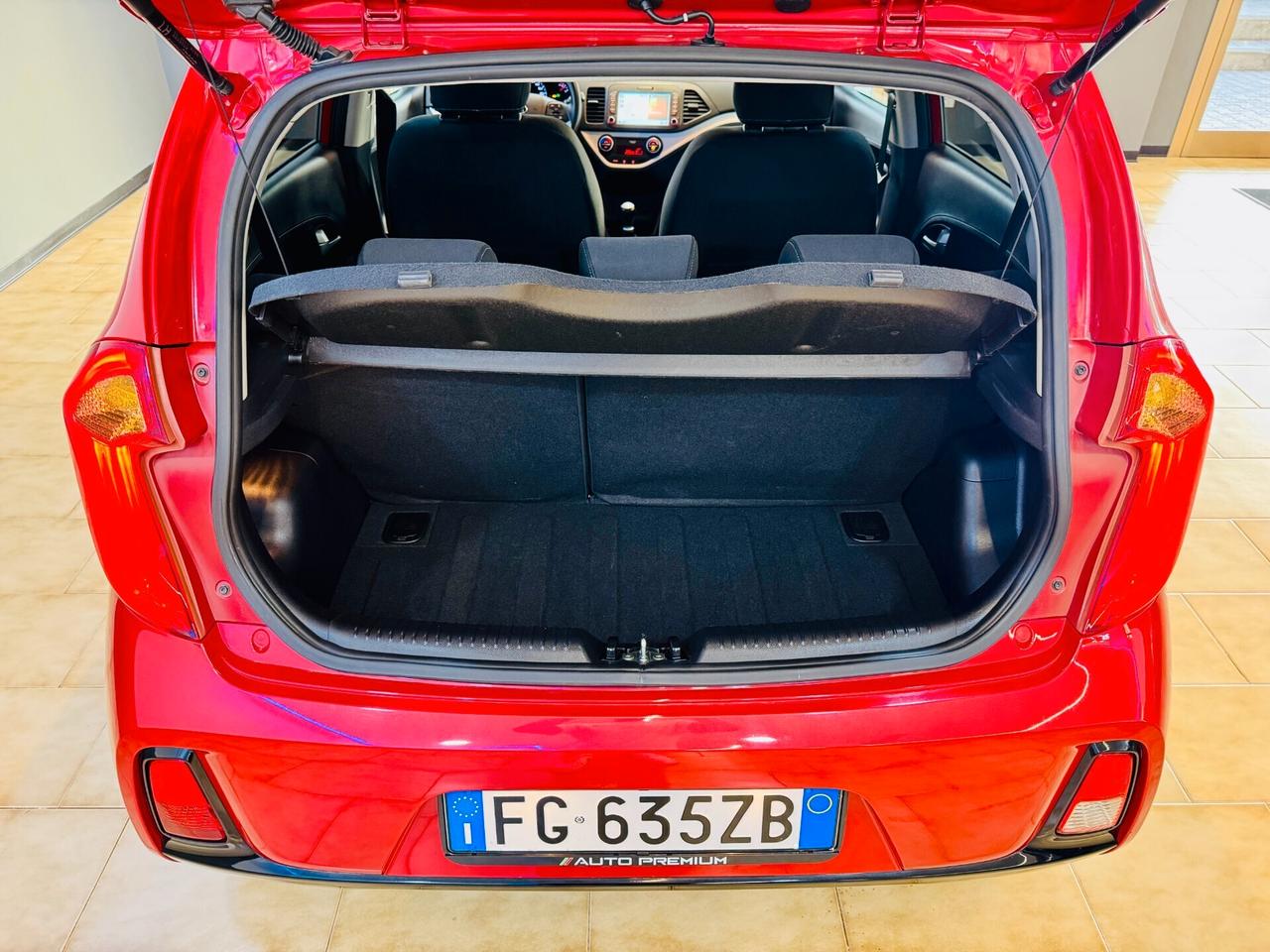 Kia Picanto 1.0 5p. NAVI / R-Camera / Touch