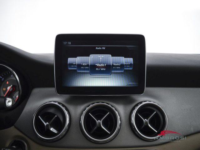 MERCEDES-BENZ GLA 200 CDI 200 d Automatic Sport