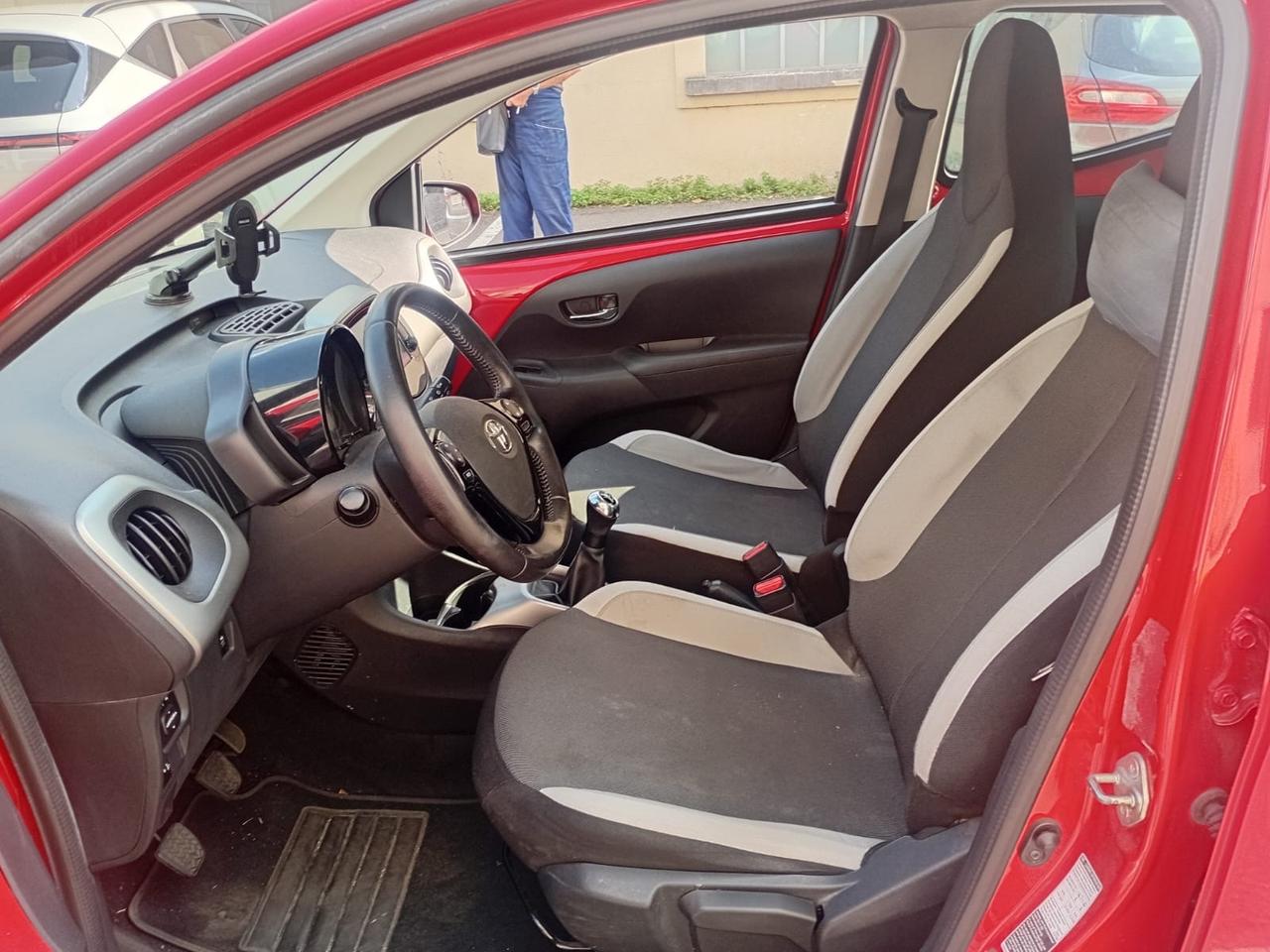 Toyota Aygo 1.0 VVT-i 69 CV 5 porte 11/2016