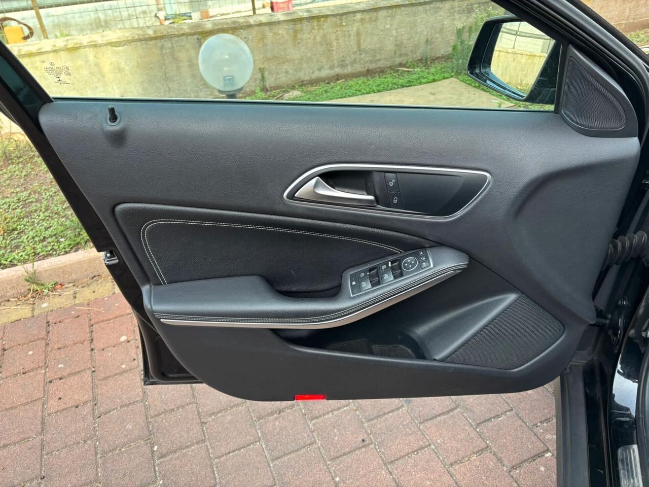 Mercedes-benz GLA 200 d Automatic Sport**