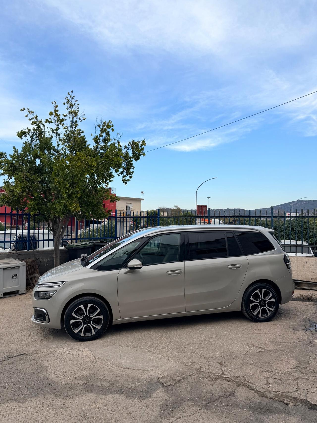 CITROEN GRAND C4 SPACETOURER SHINE 131.000 KM 7 POSTI