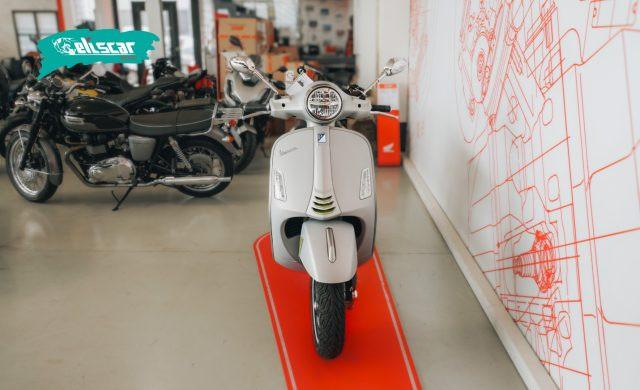 VESPA GTS 300 Super GTS300