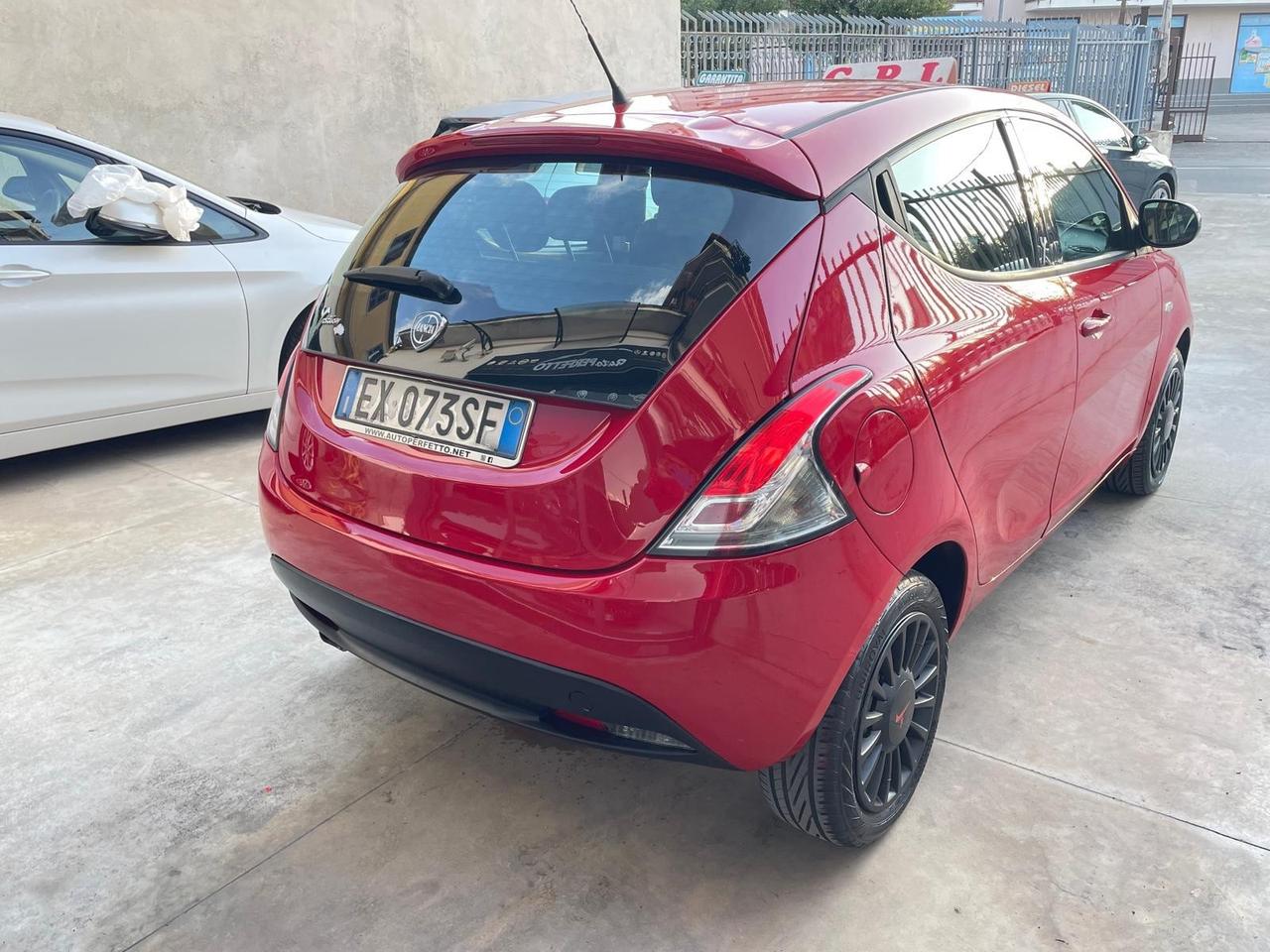 Lancia Ypsilon 1.2 69 CV 5 porte GPL Ecochic Elefantino