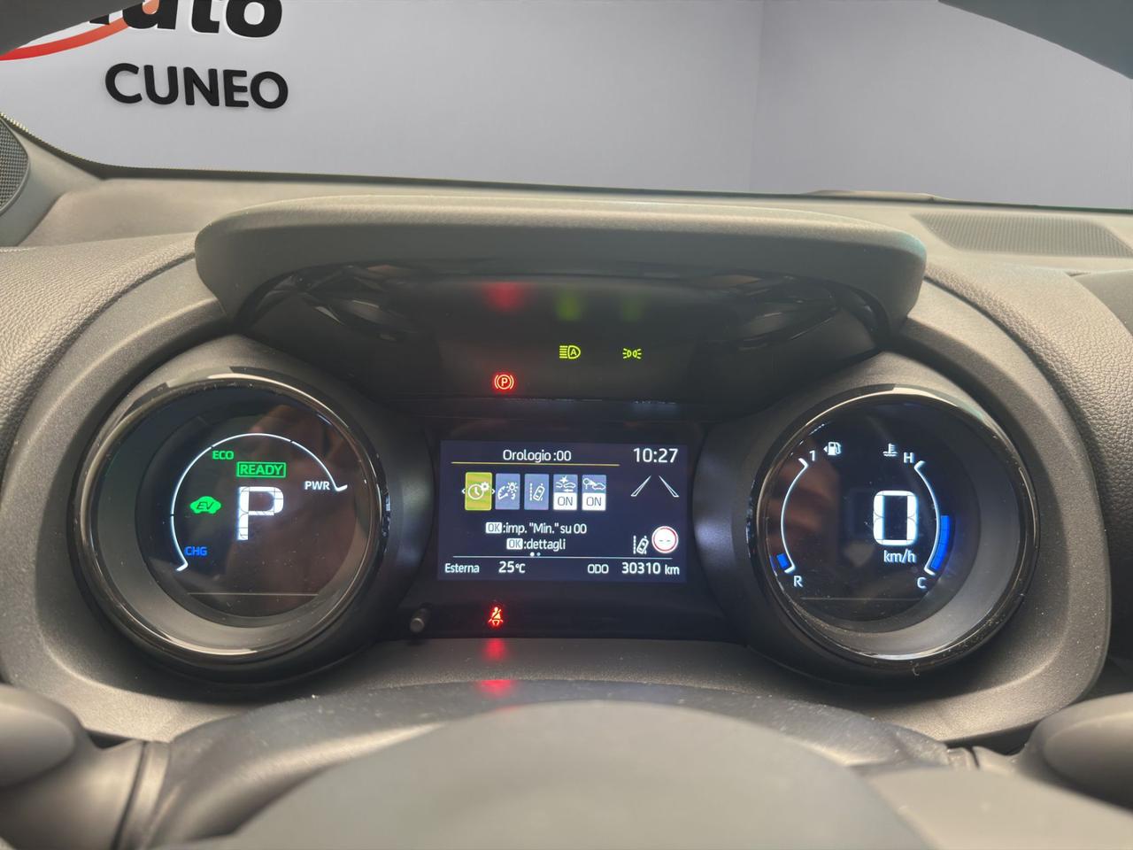 Toyota Yaris 1.5h Lounge
