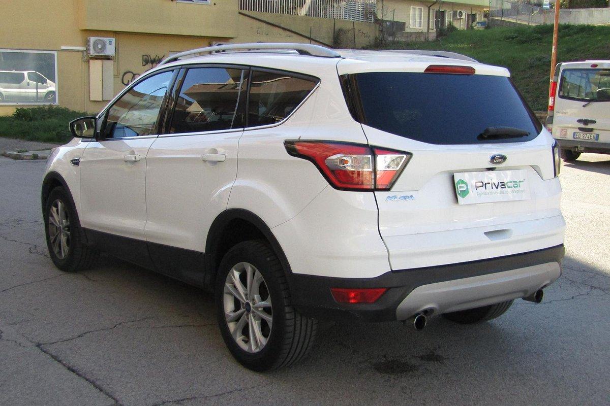 FORD Kuga 1.5 TDCI 120 CV S&S 2WD Powershift Titanium