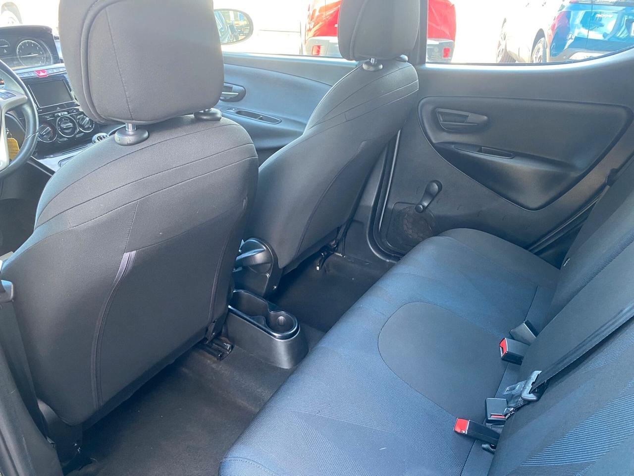 Lancia Ypsilon 1.2 69 CV 5 porte S&S Gold