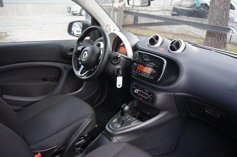 smart fortwo EQ Youngster