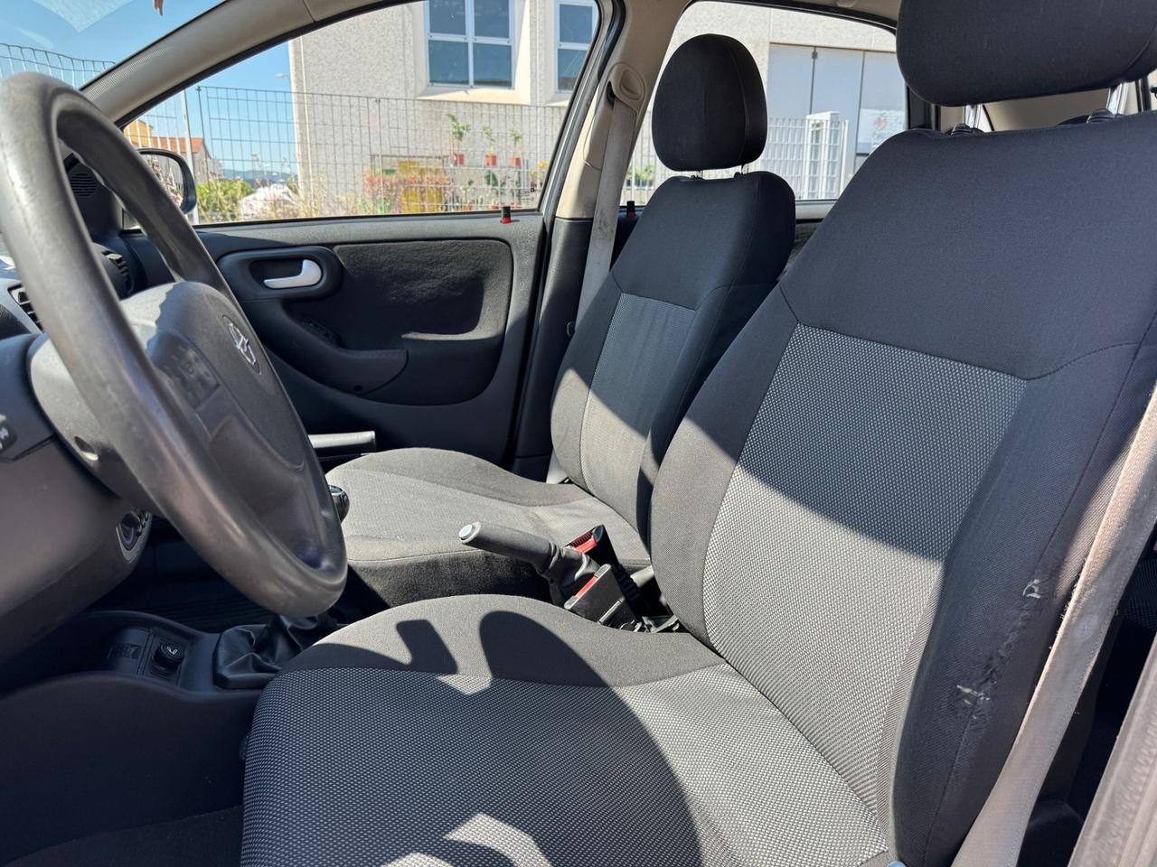 Opel Corsa 1.2 benzina 5 porte Cosmo